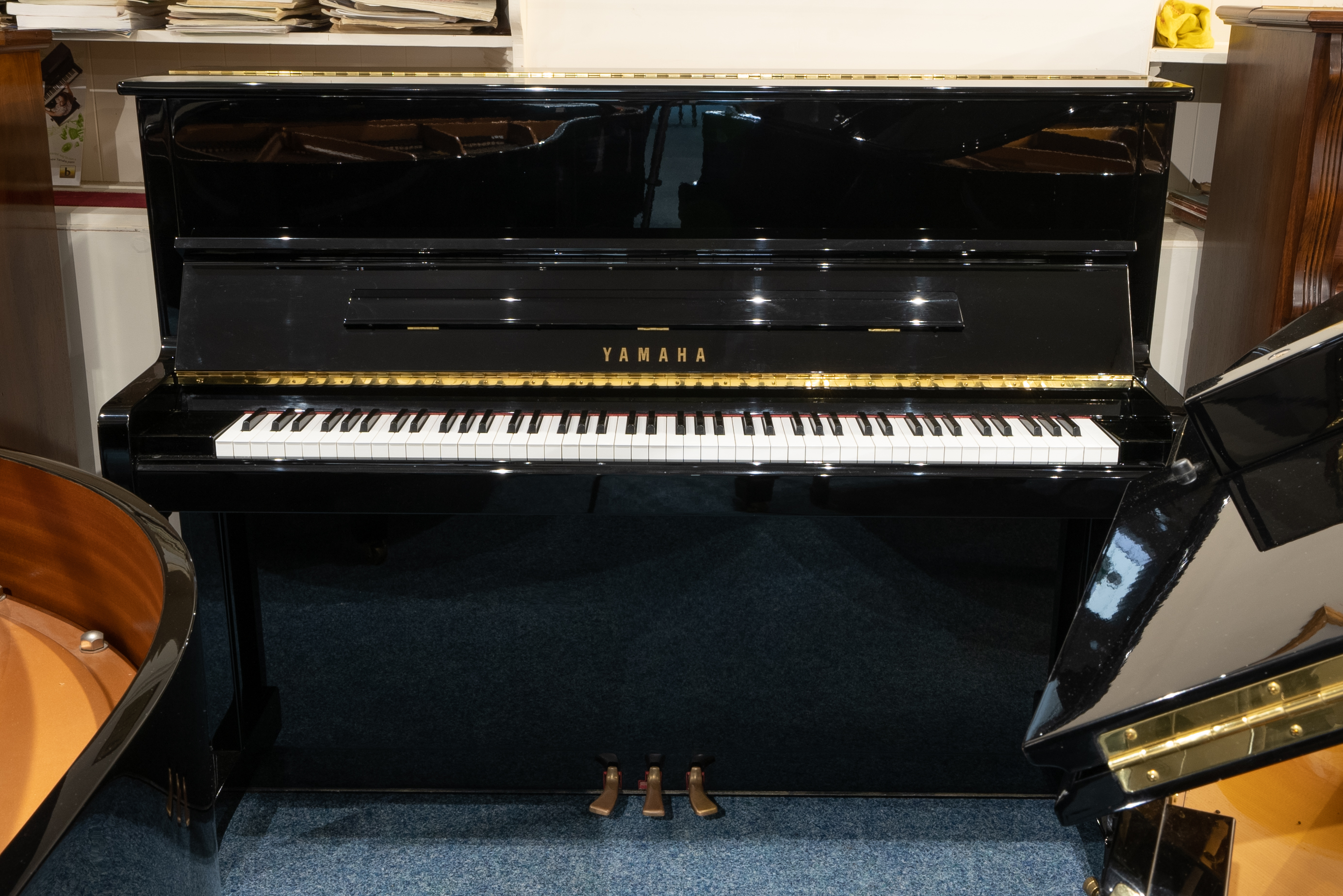Yamaha P121 Upright Piano